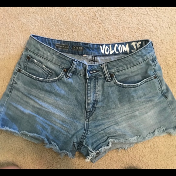 Volcom Pants - Jean shorts